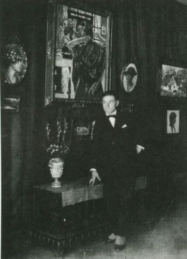 José Manaut durante su exposición en el Círculo de Bellas Artes de Valencia, enero de 1919.
